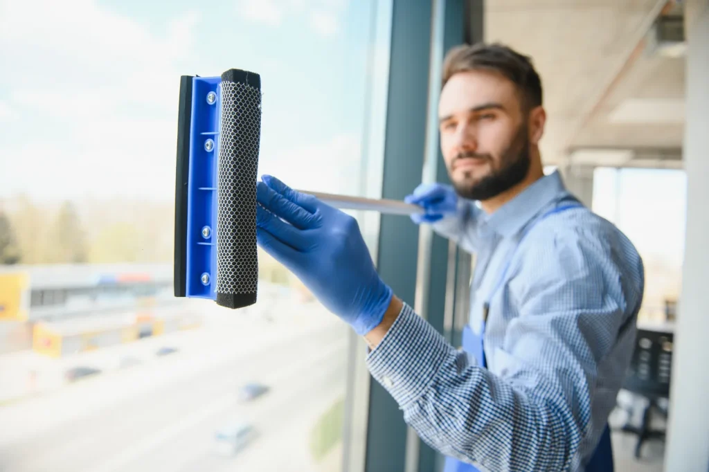 Commercial Cleaning end of lease window cleaning adelaide